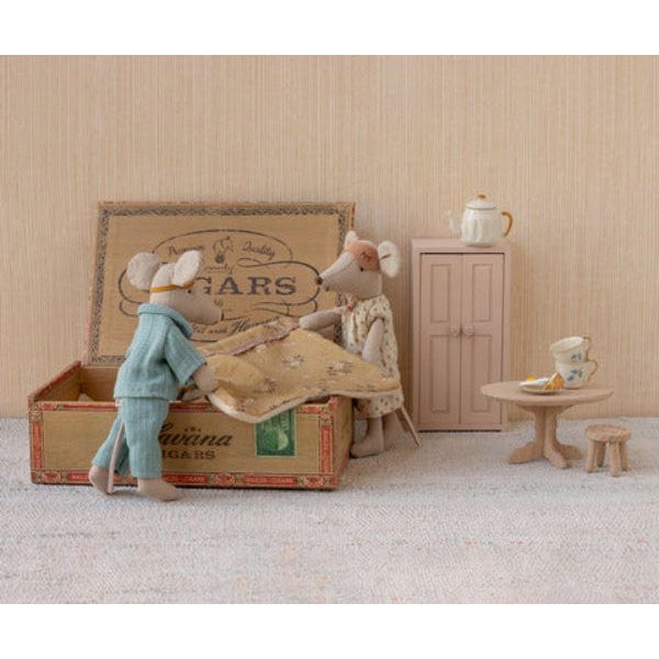 Maileg Mum & Dad In Cigar Box-2026