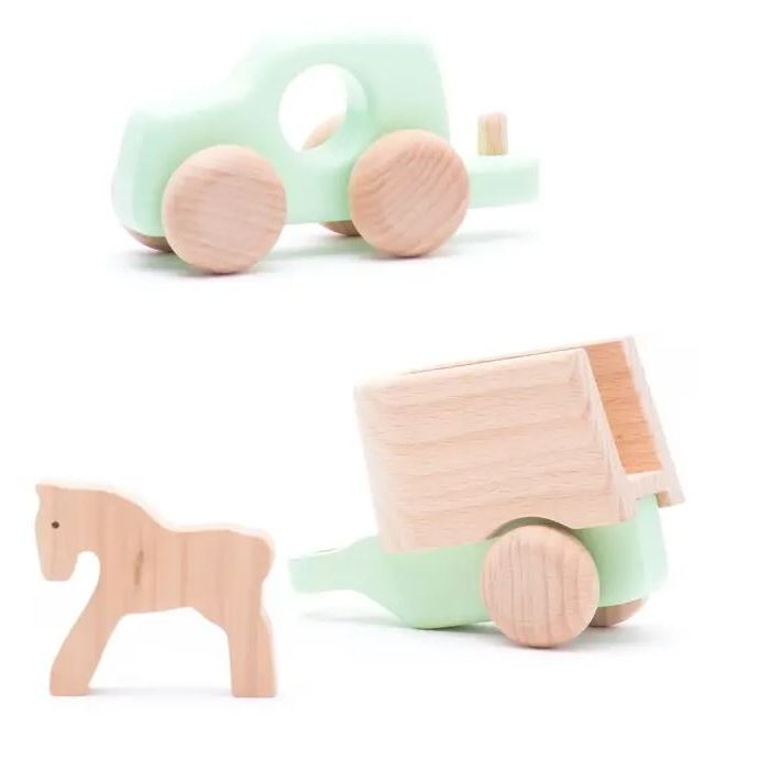 Bajo 4WD with Trailer and Horse