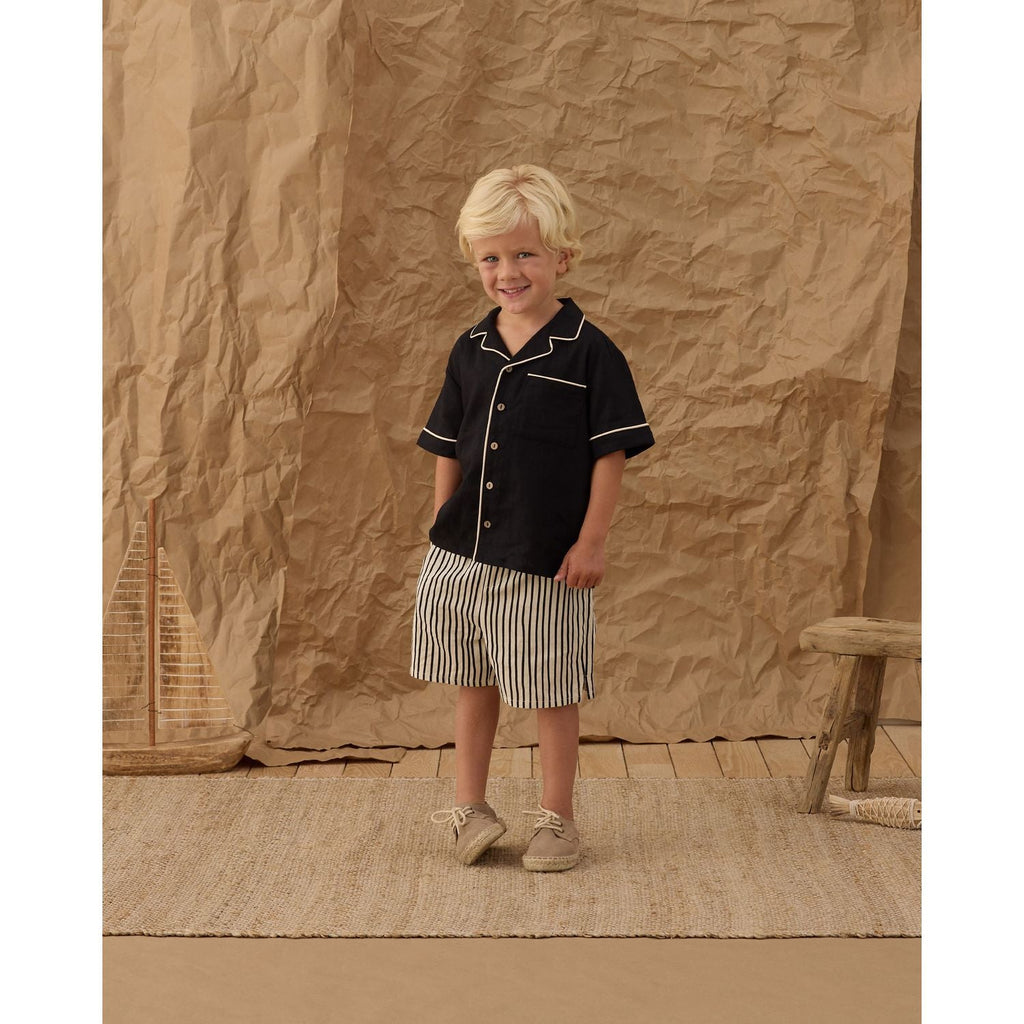 Rylee + Cru Lapel Collared Shirt - Black