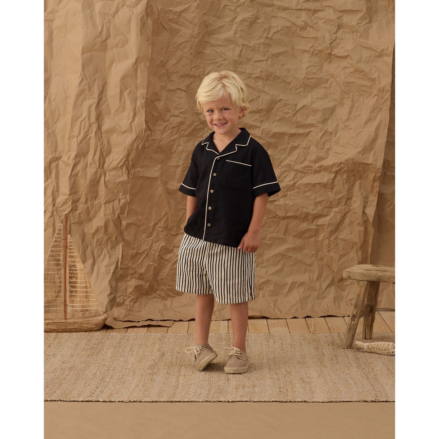 Rylee + Cru Lapel Collared Shirt - Black