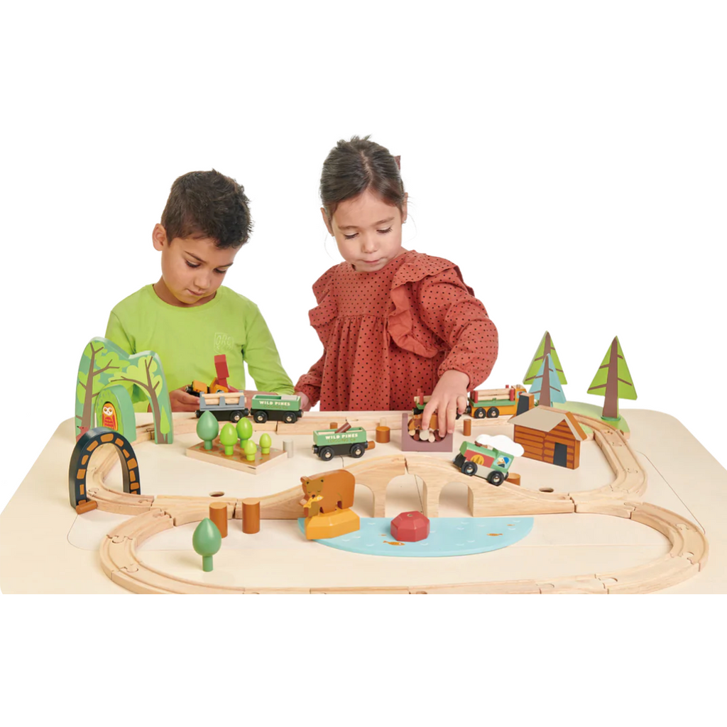 Tender Leaf Wild Pines Train Set