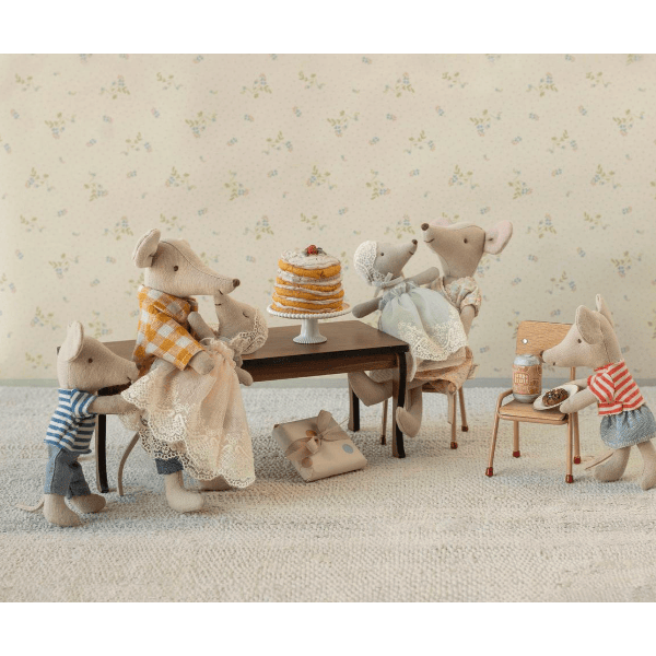 Maileg Party Cake and Cake Stand, Mouse - Off White